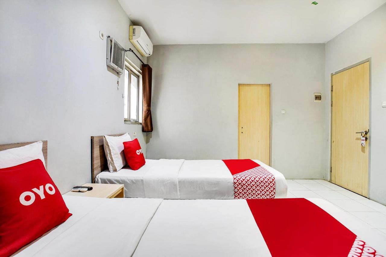 Hotel Reddoorz @ Pelajar Pejuang 3 Bandung Esterno foto