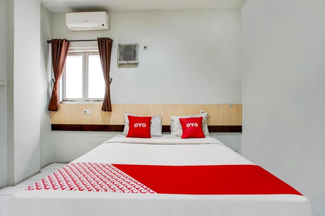 Hotel Reddoorz @ Pelajar Pejuang 3 Bandung Esterno foto
