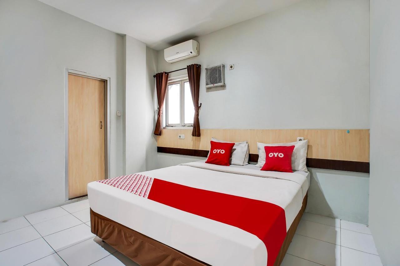Hotel Reddoorz @ Pelajar Pejuang 3 Bandung Esterno foto