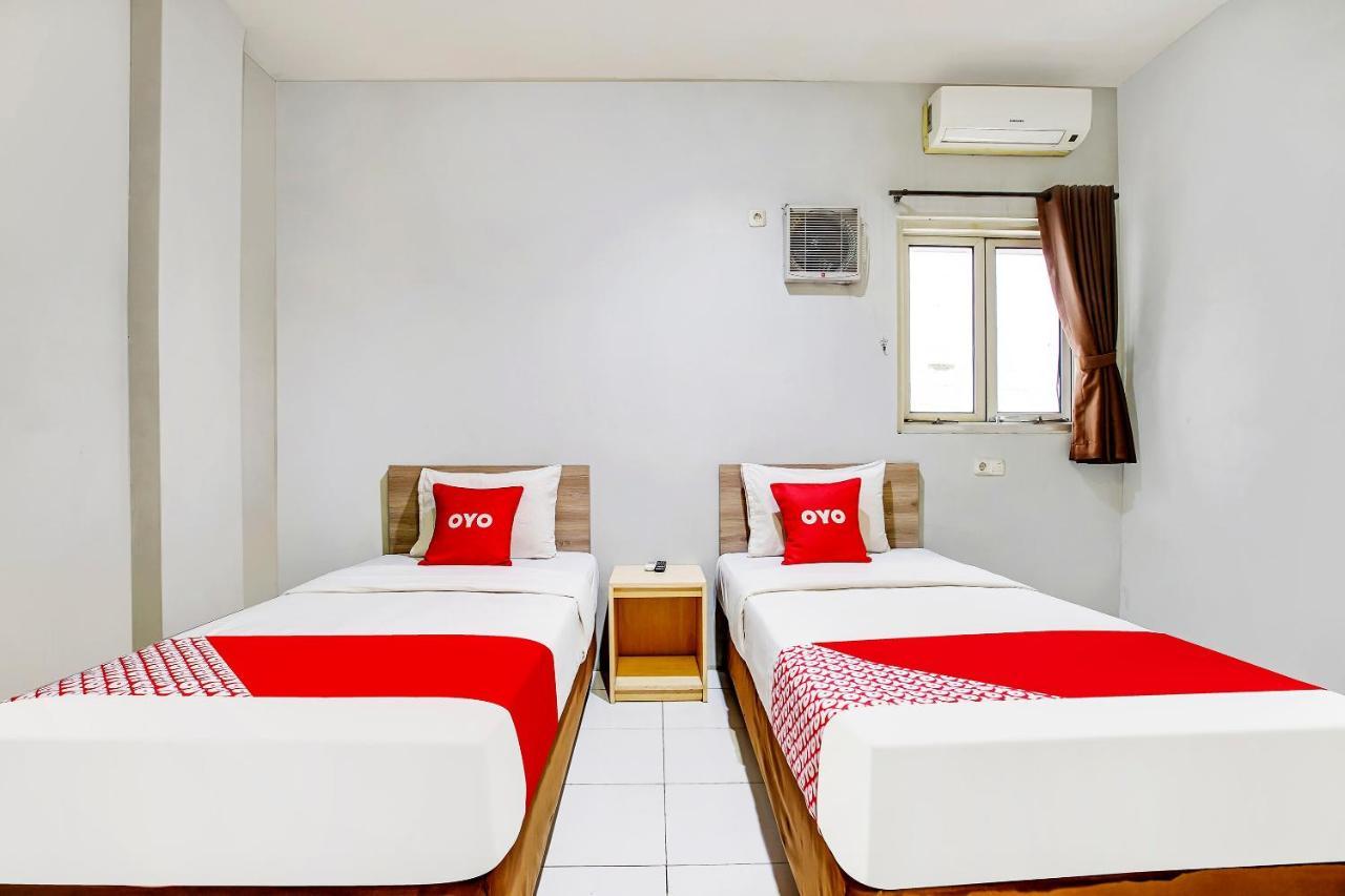 Hotel Reddoorz @ Pelajar Pejuang 3 Bandung Esterno foto